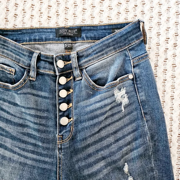 Judy Blue High Rise Medium Wash Distressed Raw Hem Button Fly Skinny Jeans 5/27 - Picture 5 of 9